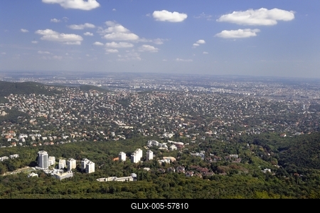 Budapest látványa az Erzsébet-kilátóból-stock-foto