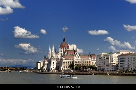 Budapest, az Országház (Parlament)-stock-foto