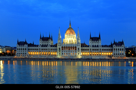 Budapest, az Országház (Parlament)-stock-foto