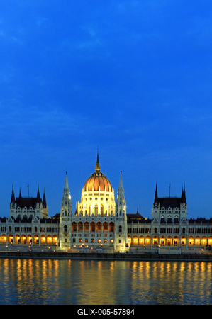 Budapest, az Országház (Parlament)-stock-foto