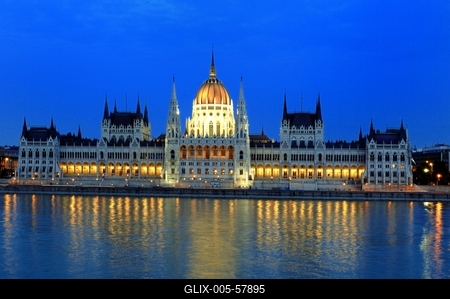 Budapest, az Országház (Parlament)-stock-foto