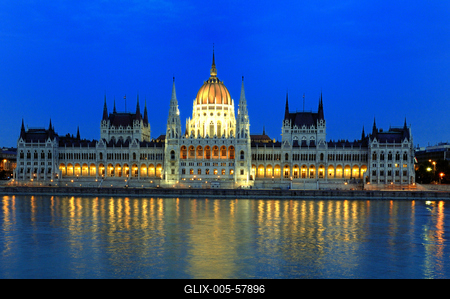 Budapest, az Országház (Parlament)-stock-foto