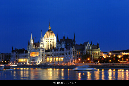 Budapest, az Országház (Parlament)-stock-foto