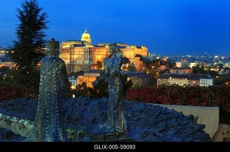 Budapest, Kilátókő-szobor a Gellért-hegyen-stock-foto
