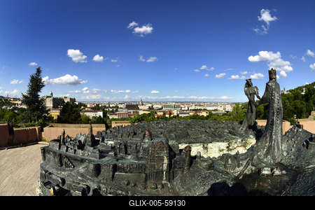 Budapest, Kilátókő-szobor a Gellért-hegyen-stock-foto