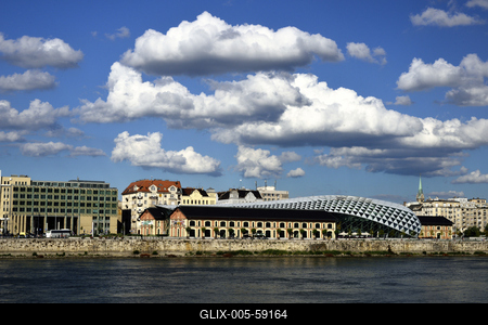 Budapest, Bálna kulturális központ-stock-foto