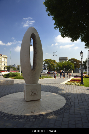 Clark Ádám tér, „0” kilométerkő szobor-stock-foto