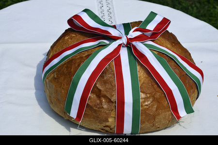 Új kenyér augusztusban.-stock-foto