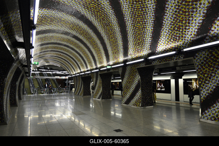 A 4-es metró Gellért téri állomása-stock-foto