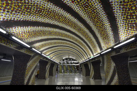 A 4-es metró Gellért téri állomása-stock-foto