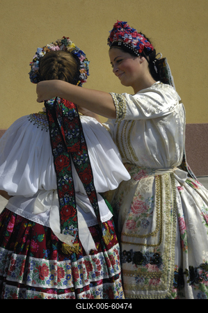 Sárközi népviselet-stock-foto