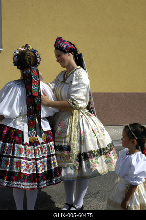 Sárközi népviselet-stock-foto
