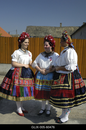 Sárközi népviselet-stock-foto