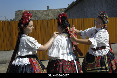 Sárközi népviselet-stock-foto