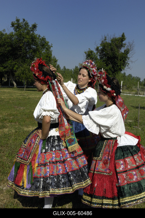 Sárközi népviselet-stock-foto