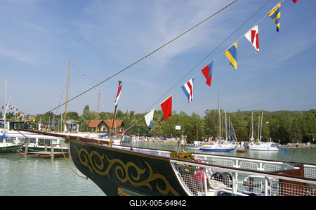 A balatonfüredi hajókikötő-stock-foto