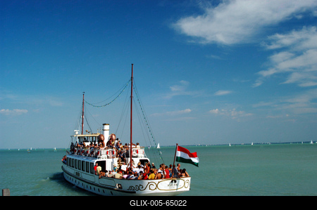 A balatonfüredi hajóállomás-stock-foto