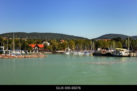 A Balaton part Balatonfürednél-stock-foto