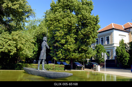 Zounok (Szolnok) Ispán szobora a szolnoki Tisza parton-stock-foto