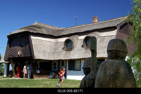 Tiszavárkonyi Népművészeti Alkotóház-stock-foto