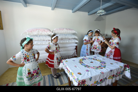 Géderlaki népviselet-stock-foto