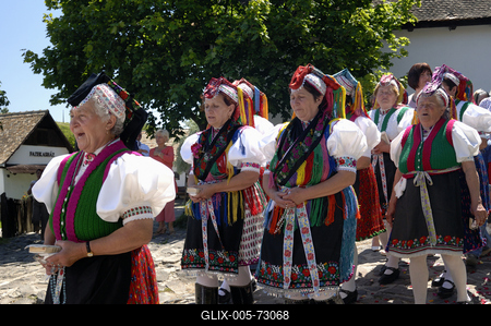 Hollókő-stock-foto