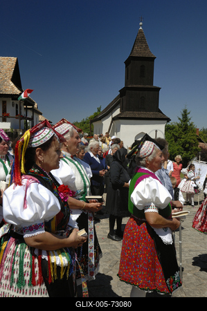 Hollókő-stock-foto