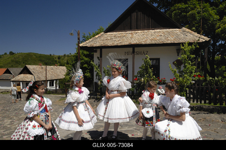 Hollókő-stock-foto