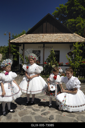 Hollókő-stock-foto