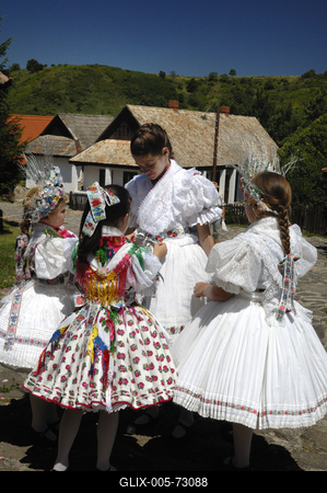 Hollókő-stock-foto