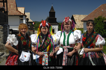 Hollókő-stock-foto