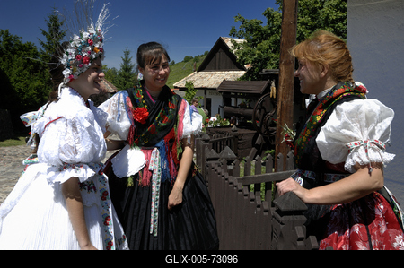 Hollókő-stock-foto