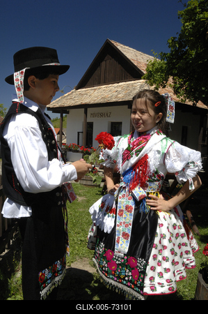 Hollókő-stock-foto