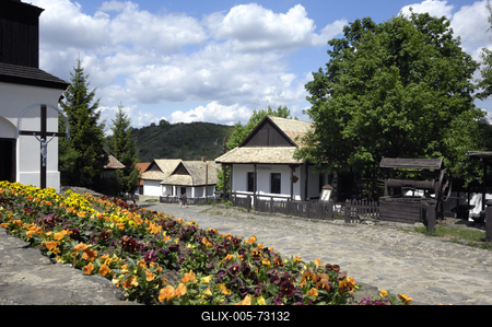 Hollókő-stock-foto