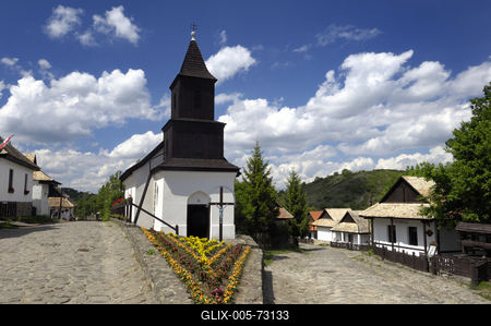 Hollókő-stock-foto