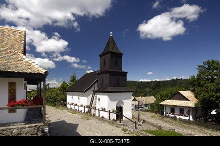 Hollókő-stock-foto