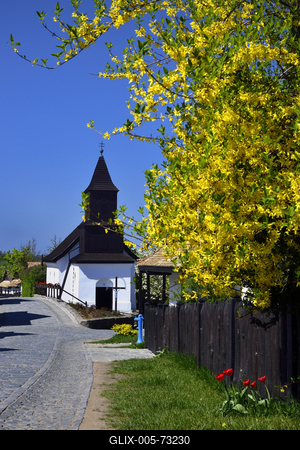 Hollókő-stock-foto