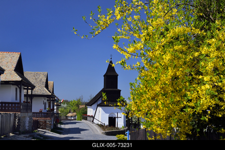 Hollókő-stock-foto