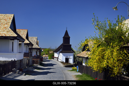 Hollókő-stock-foto