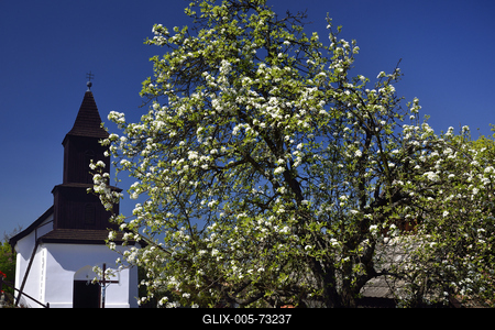 Hollókő-stock-foto