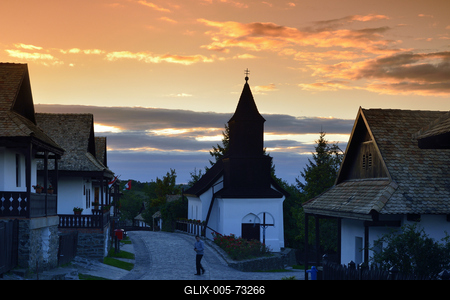 Hollókő-stock-foto