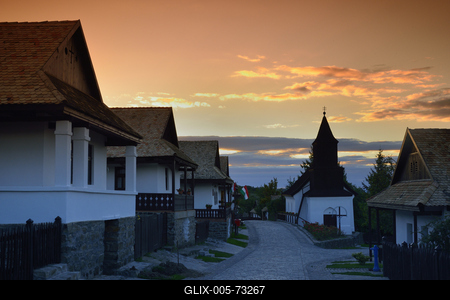 Hollókő-stock-foto