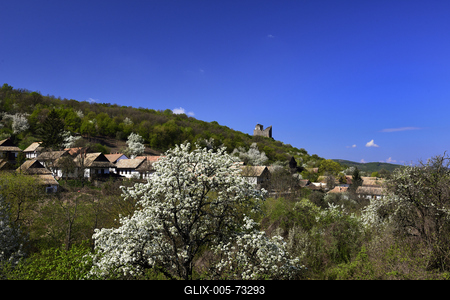 Hollókő-stock-foto