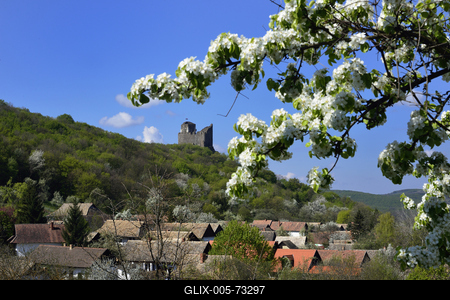 Hollókő-stock-foto
