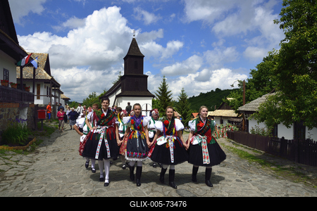 Hollókő-stock-foto