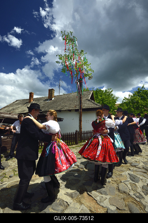 Hollókő-stock-foto