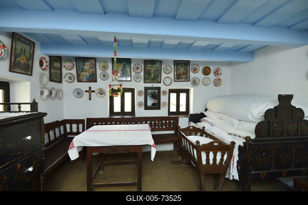 Hollókő-stock-foto