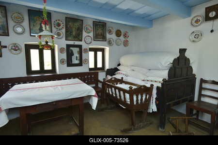 Hollókő-stock-foto