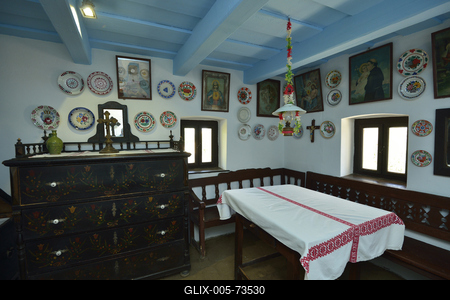 Hollókő-stock-foto