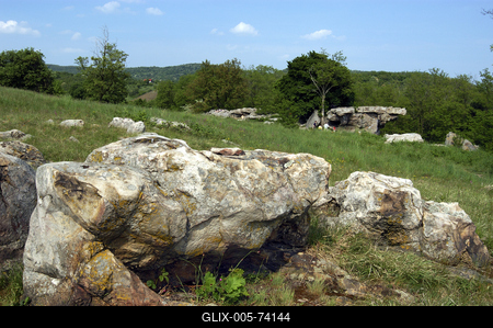 Szentbékkállai kőtenger-stock-foto